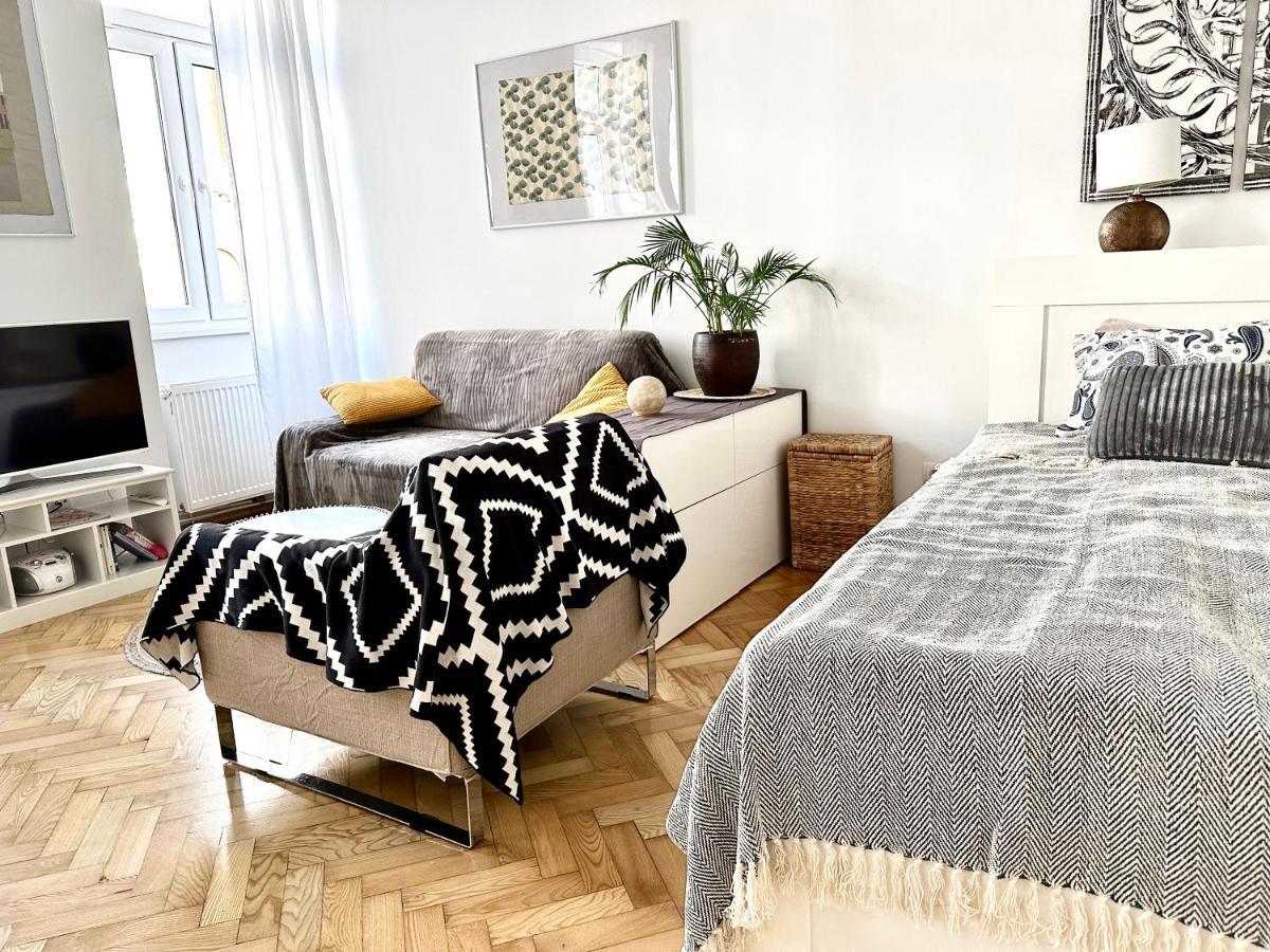 Cozy City Close To Metro - Self Check-in Apartment *