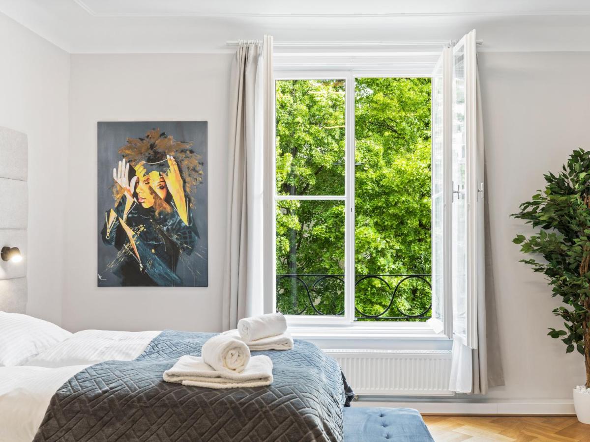 Apartment Sky9 Schoenbrunn Palace Vienna