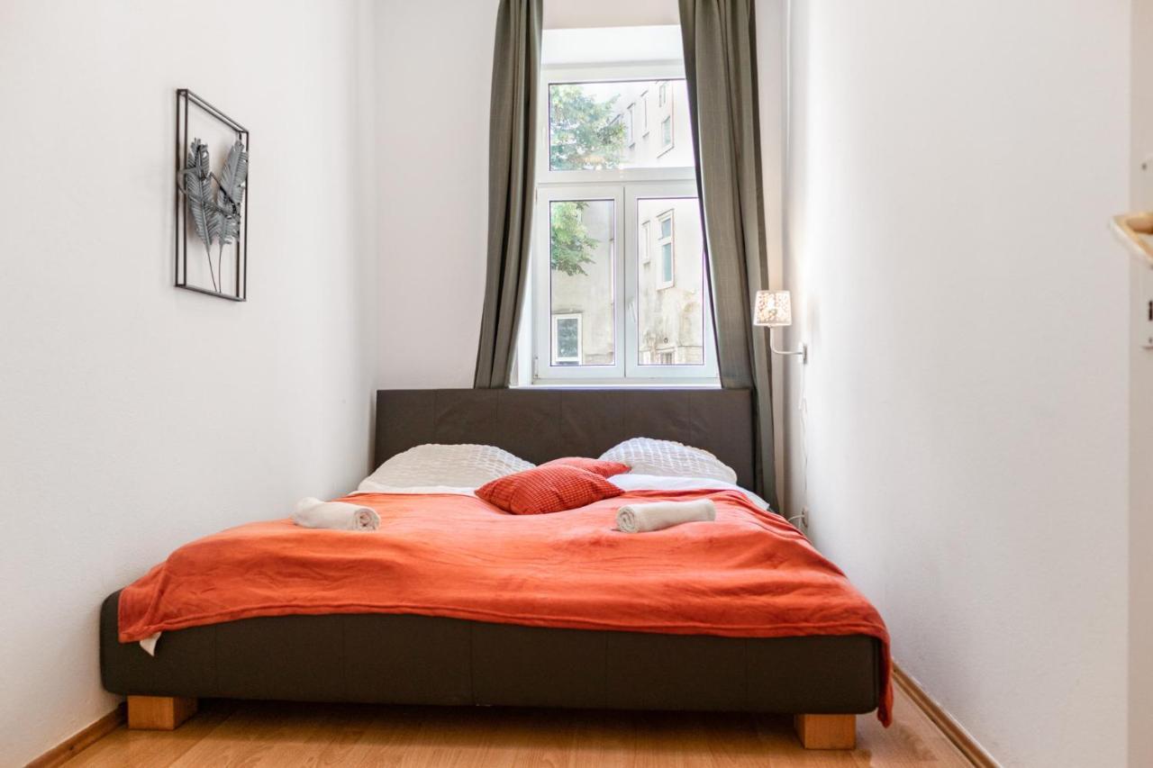 Welcoming 3br Budget Apt. Well Connected Apartment *