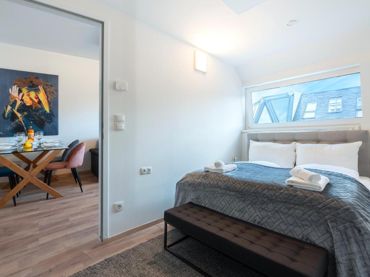 Sky9 Stadthalle Apartment *