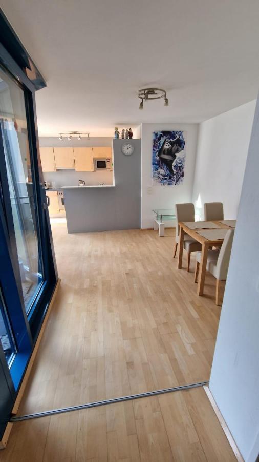 Dancelandliving 1220 Apartment *