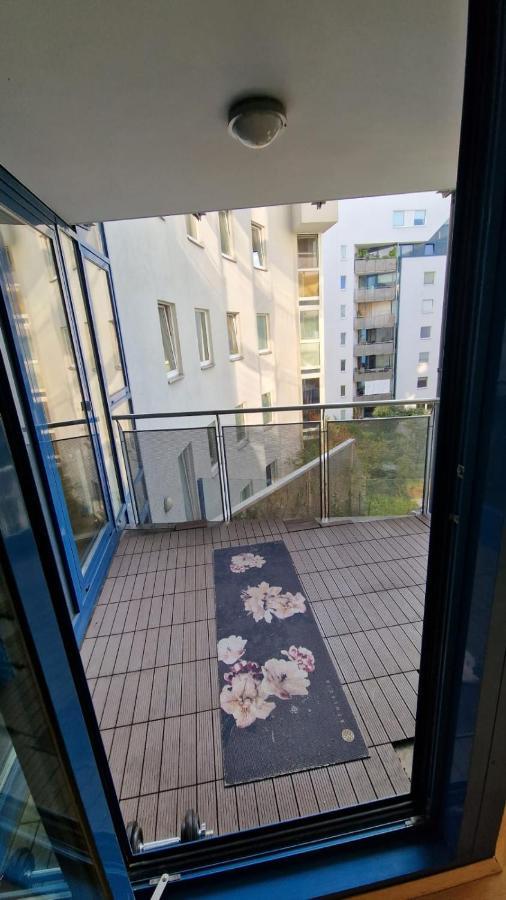 Dancelandliving 1220 Apartment *