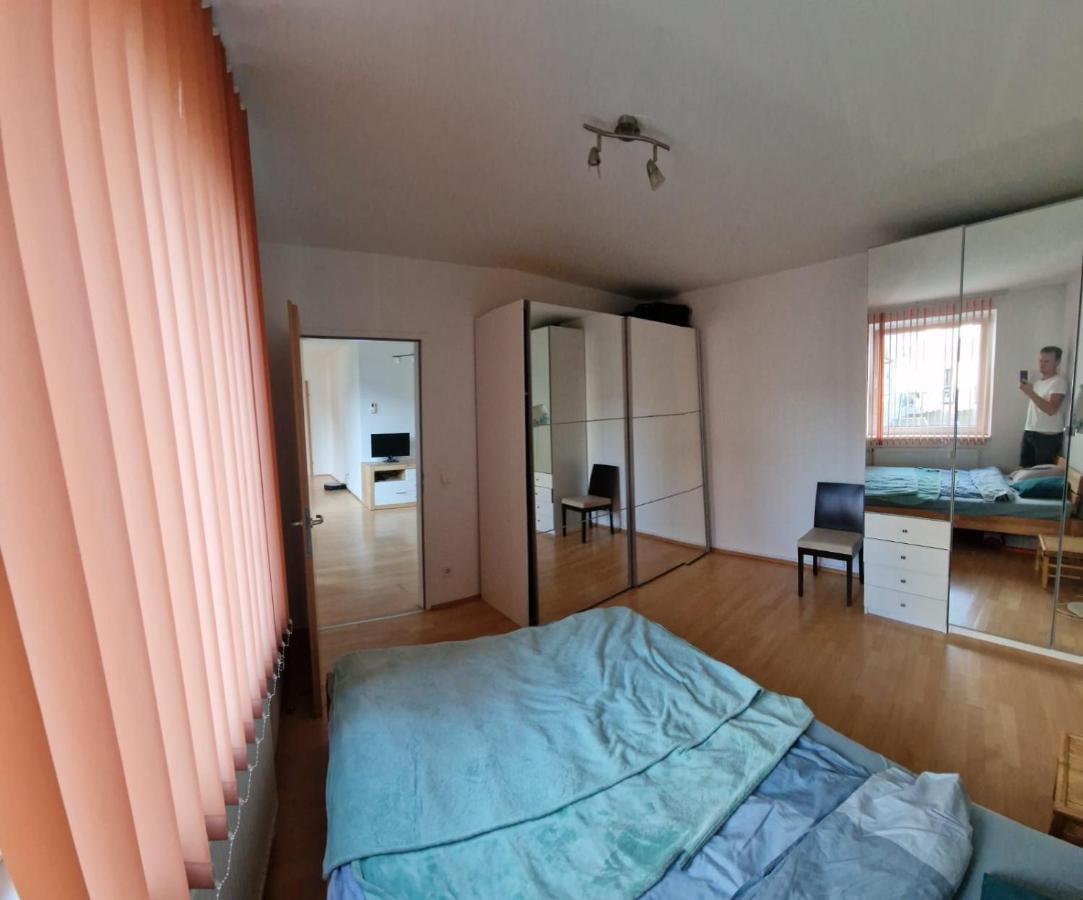 Dancelandliving 1220 Apartment