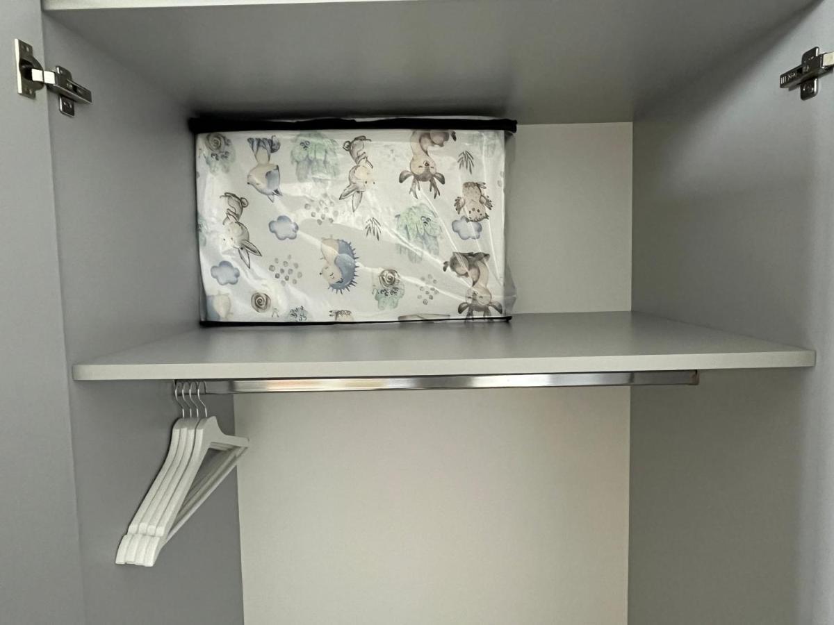 Stylish Apt Near Urania 1br
