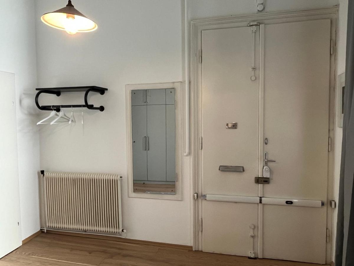 Stylish Apt Near Urania 1br Apartment *