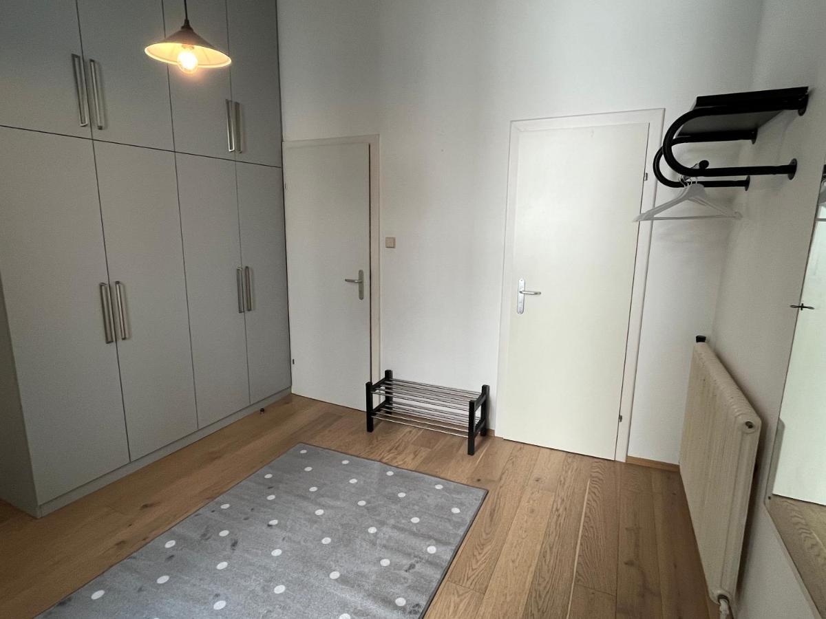 Stylish Apt Near Urania 1br *