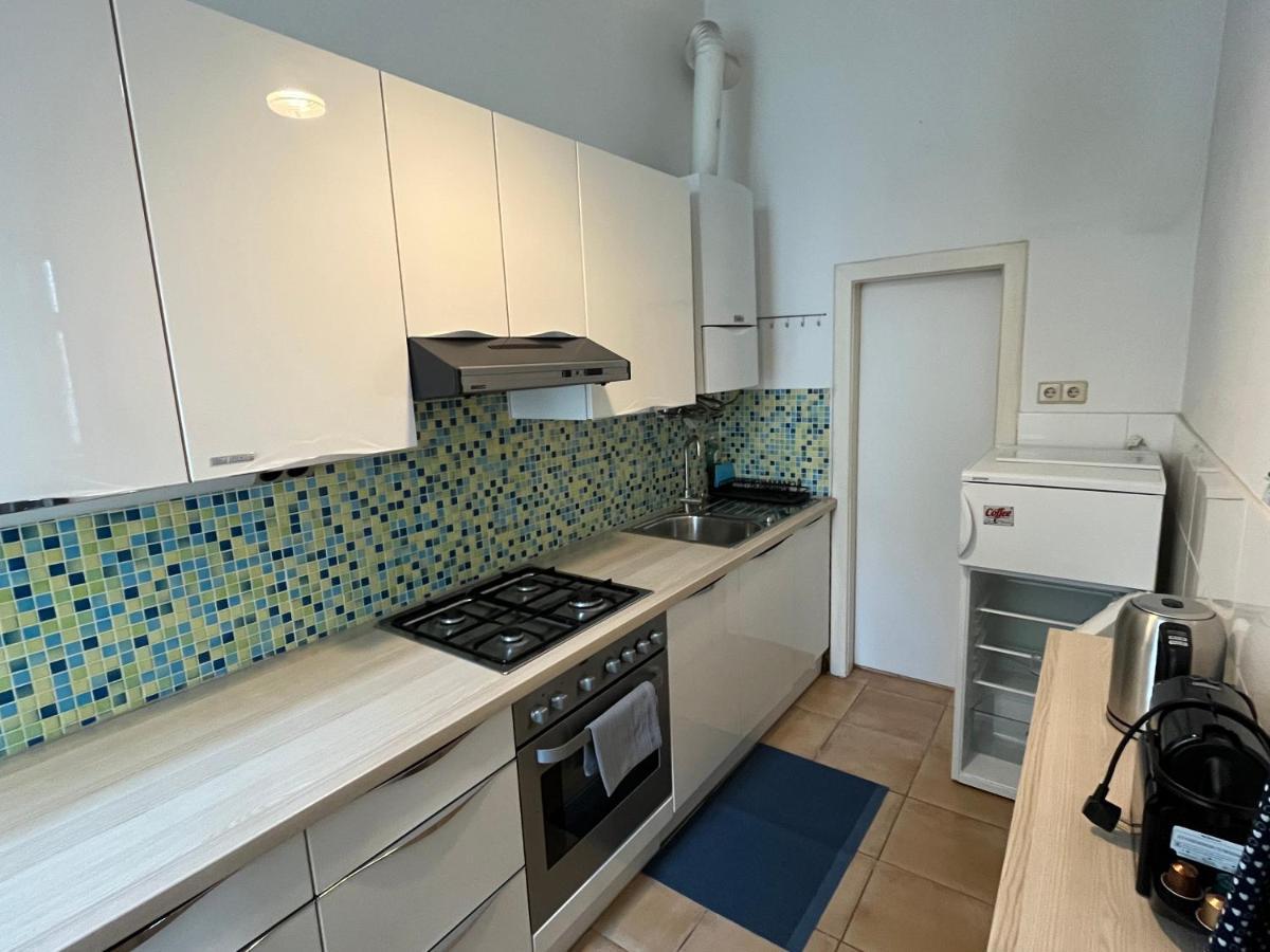 Stylish Apt Near Urania 1br Apartment