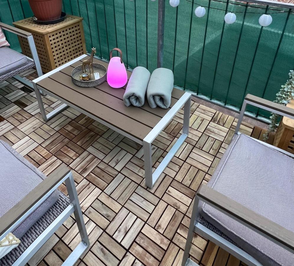 With Balcony Apartment *