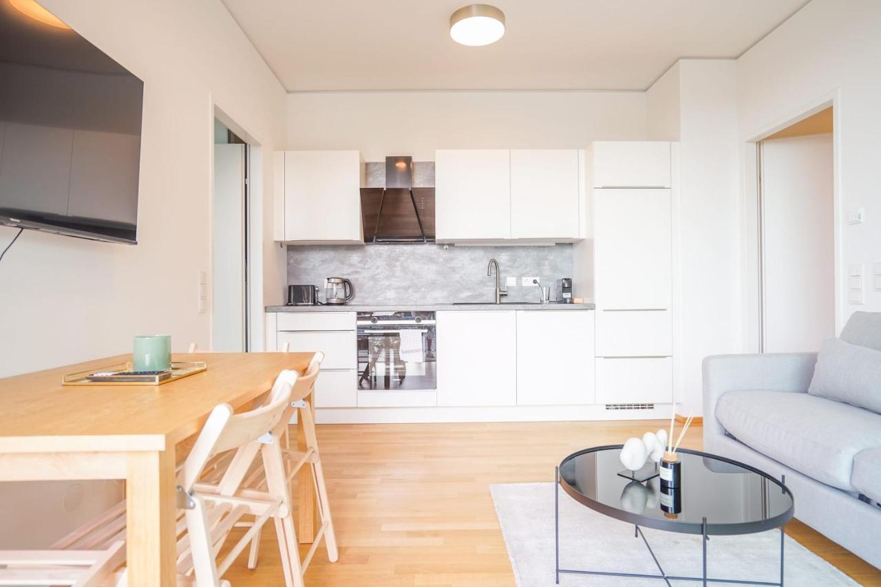 In High-rise On The Danube Apartment Vienna