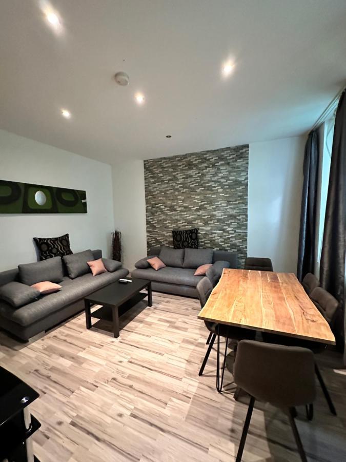 Modern Flat With 2 Rooms, Close To Schoenbrunn Appartamento