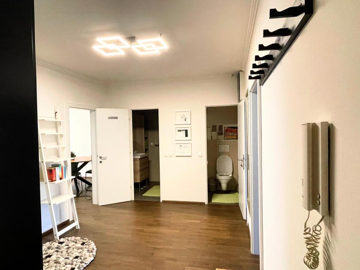 Vienna's Central Gem: Artistic In The Heart Of The City Apartment *