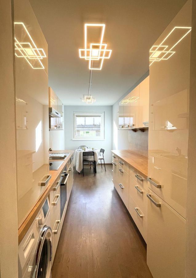 Vienna's Central Gem: Artistic In The Heart Of The City Apartment *