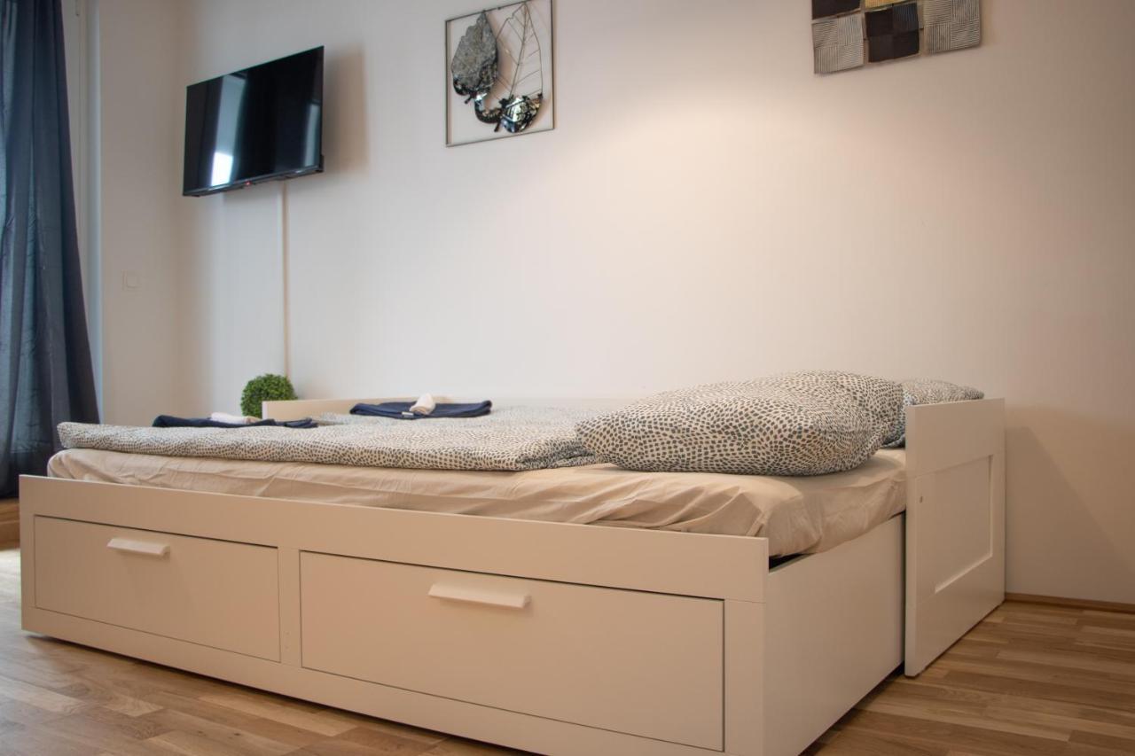 Flat2go Modern - Harmony Of And Nature