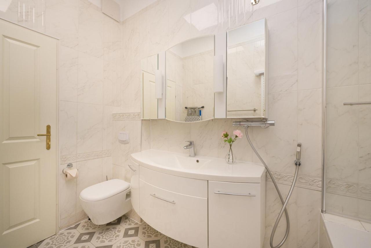 Deluxe Pasetti Apartment *