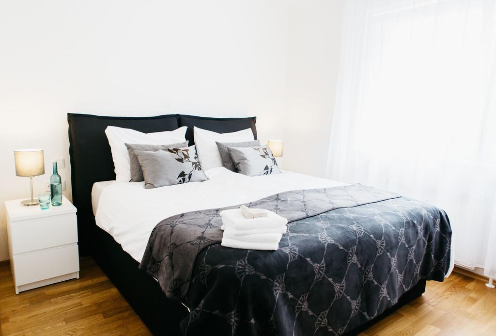 Sweet - A Cozy Welcome *