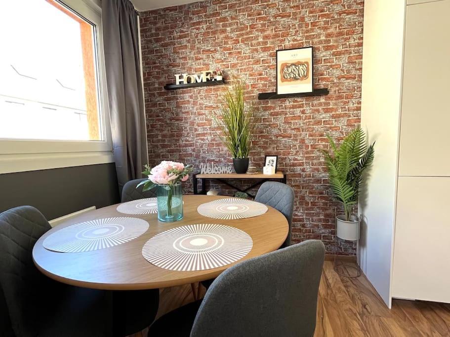 Apartment Urban I Modern I Stylish I Smart *
