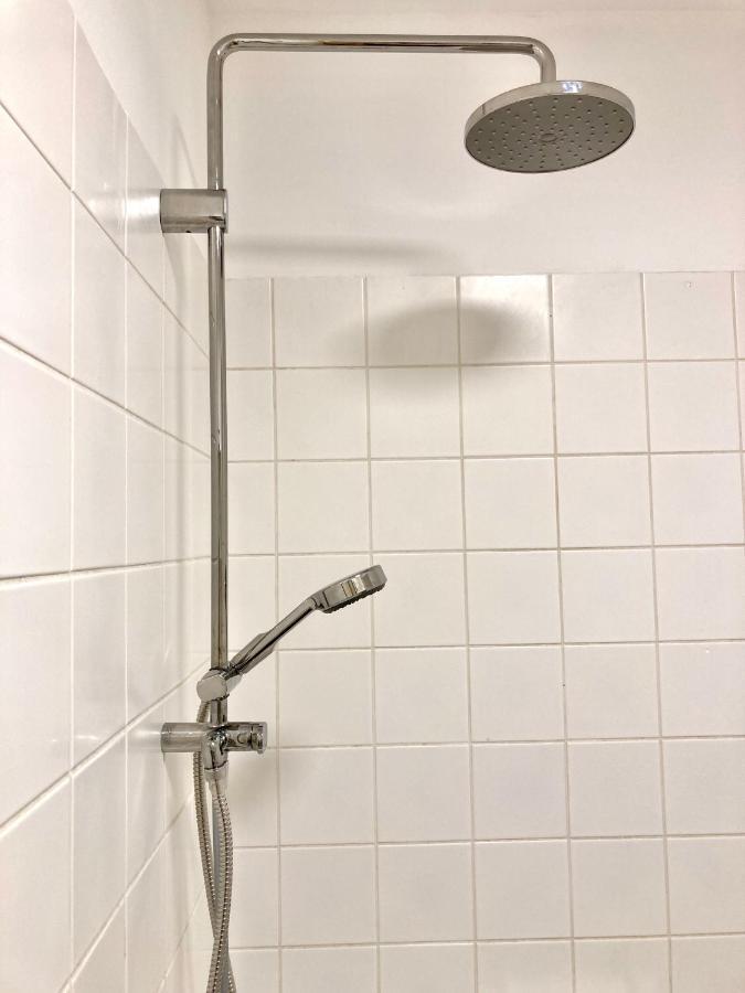 Apartment For 2 In Margareten *