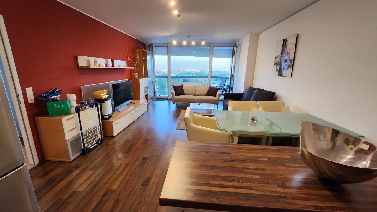 Wonderful For 4 On The Danube River, Next To Vic & Austria Center Appartamento Vienna