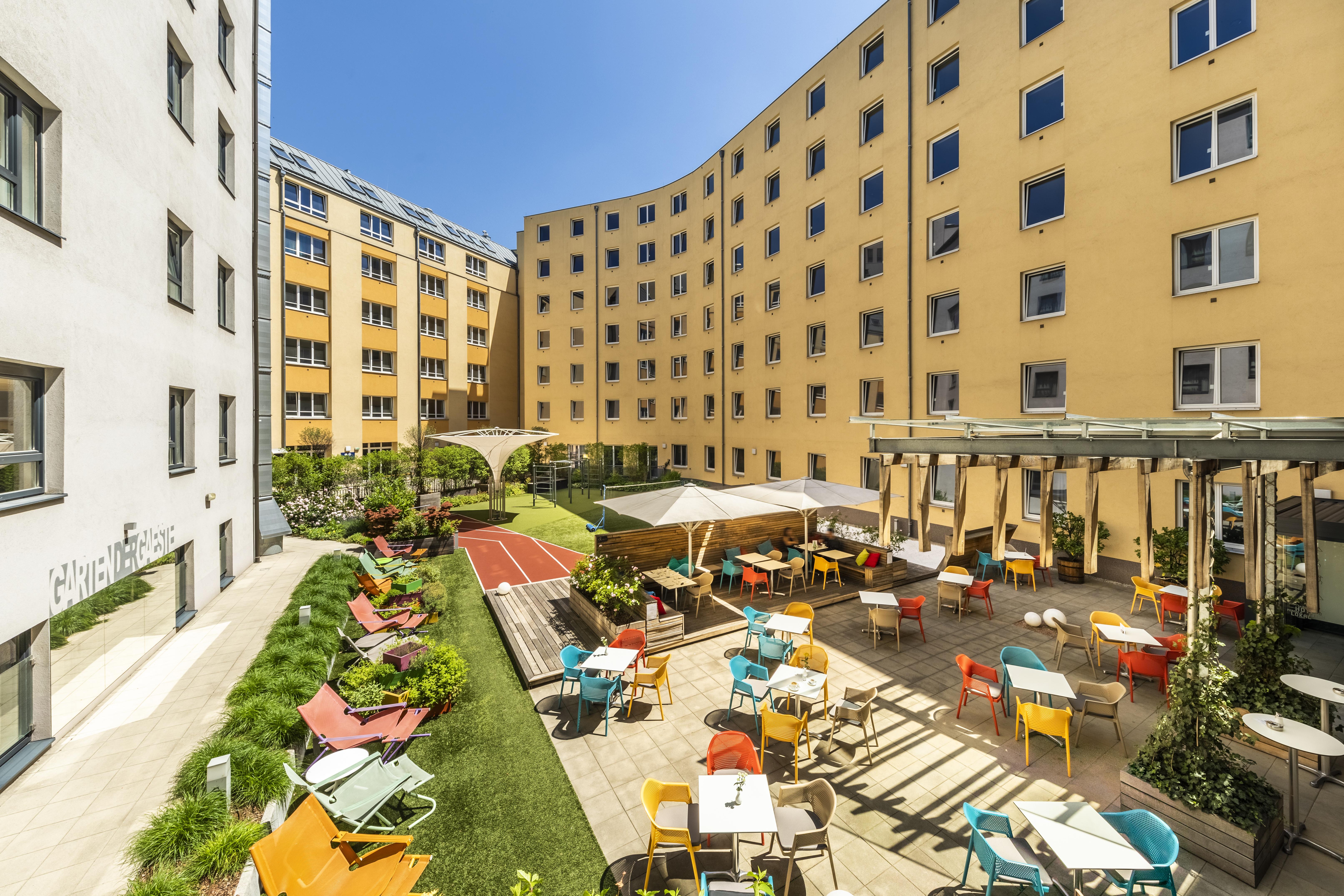 Hotel Zeitgeist Hauptbahnhof 4*