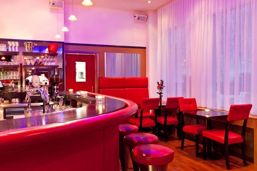 Boltzmann Hotel