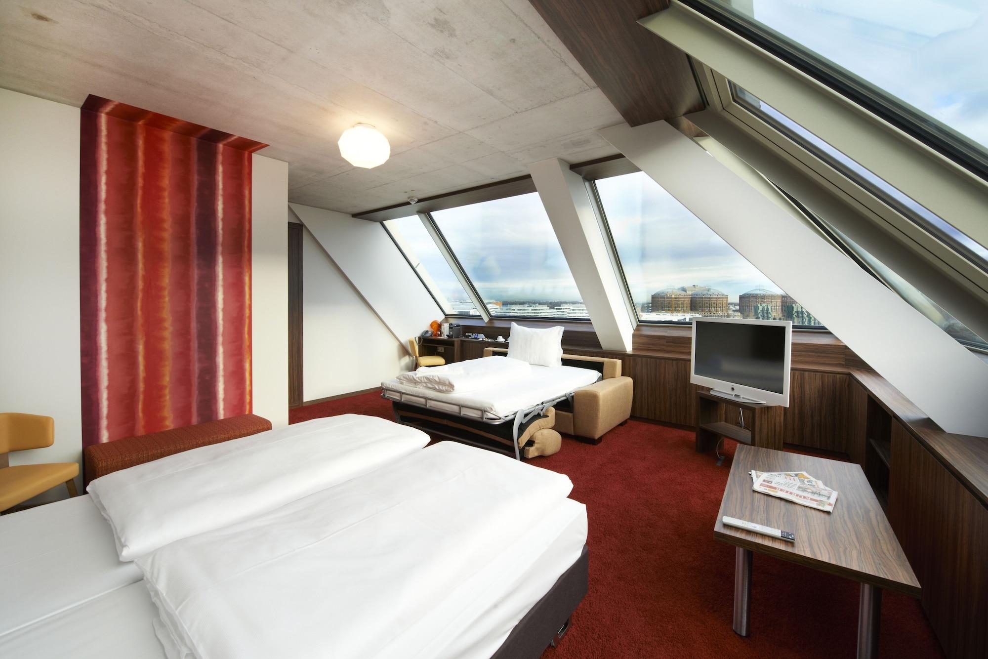 Simm's - Cityhotel Next To Metro U3 Hotel 4*