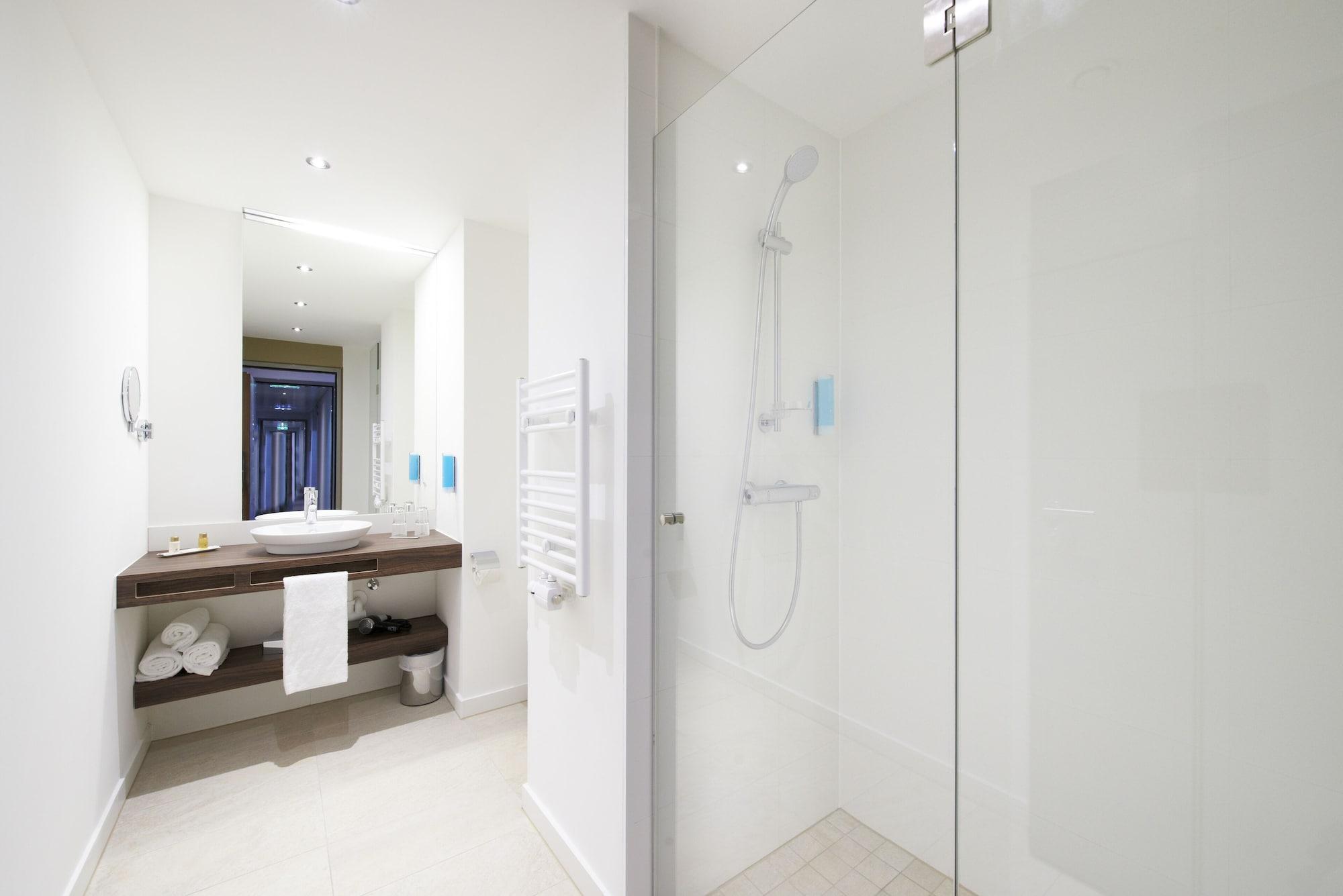 Simm's - Cityhotel Next To Metro U3 Hotel 4*