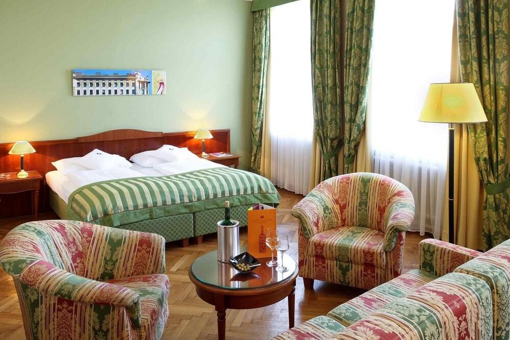 Hotel Secession An Der Oper 4*