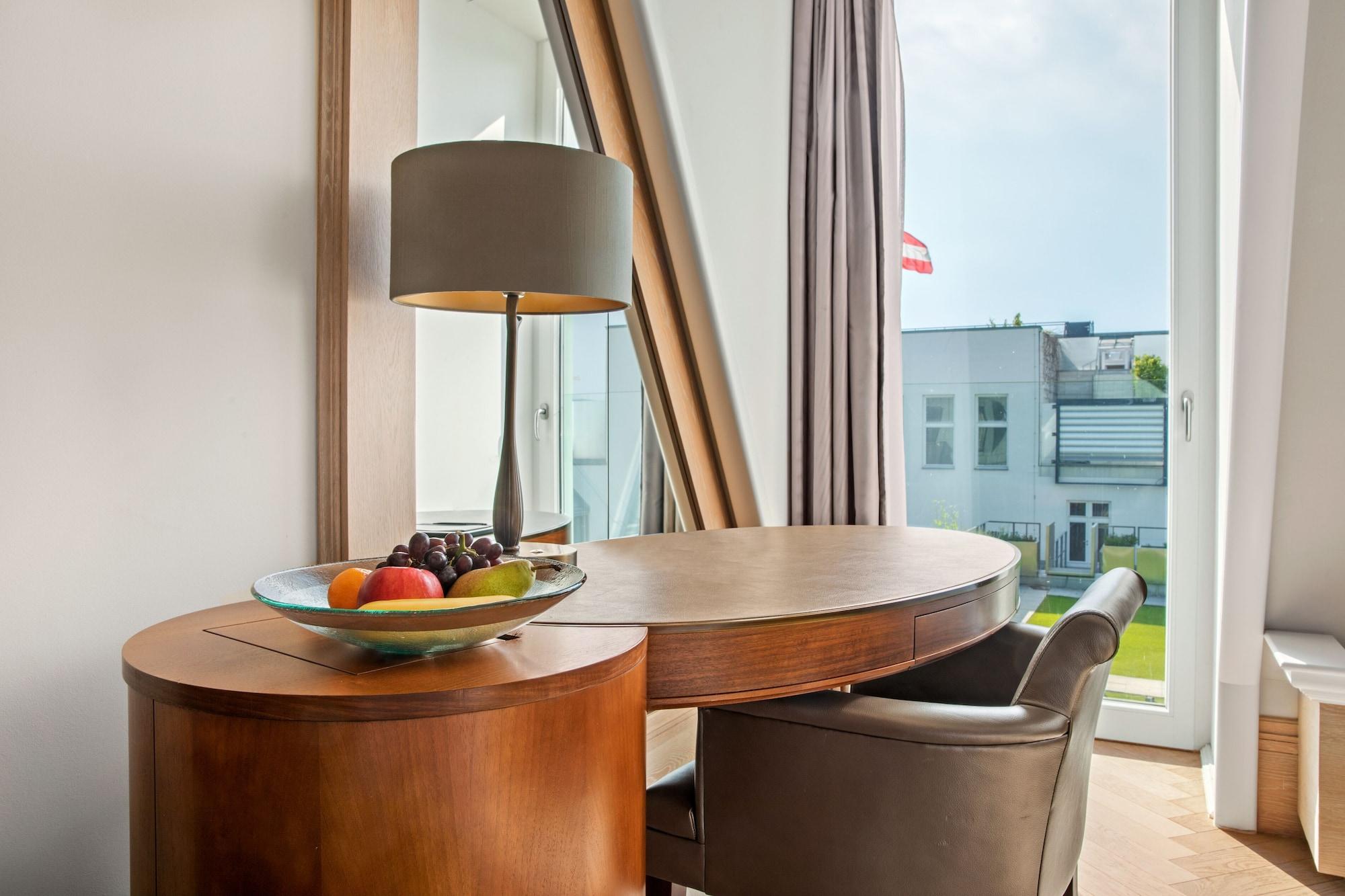 Park Hyatt Hotel 5*