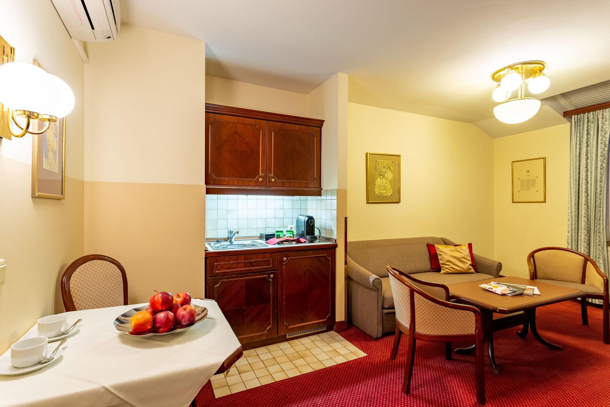 Hotel Theaterhotel &
