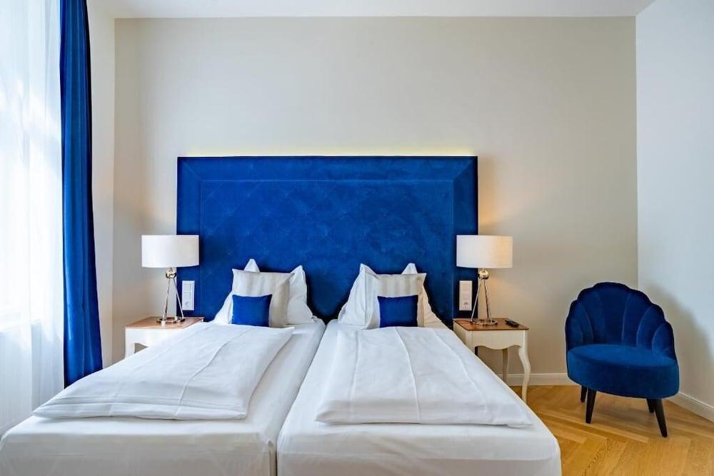 Theaterhotel & Hotel Wien