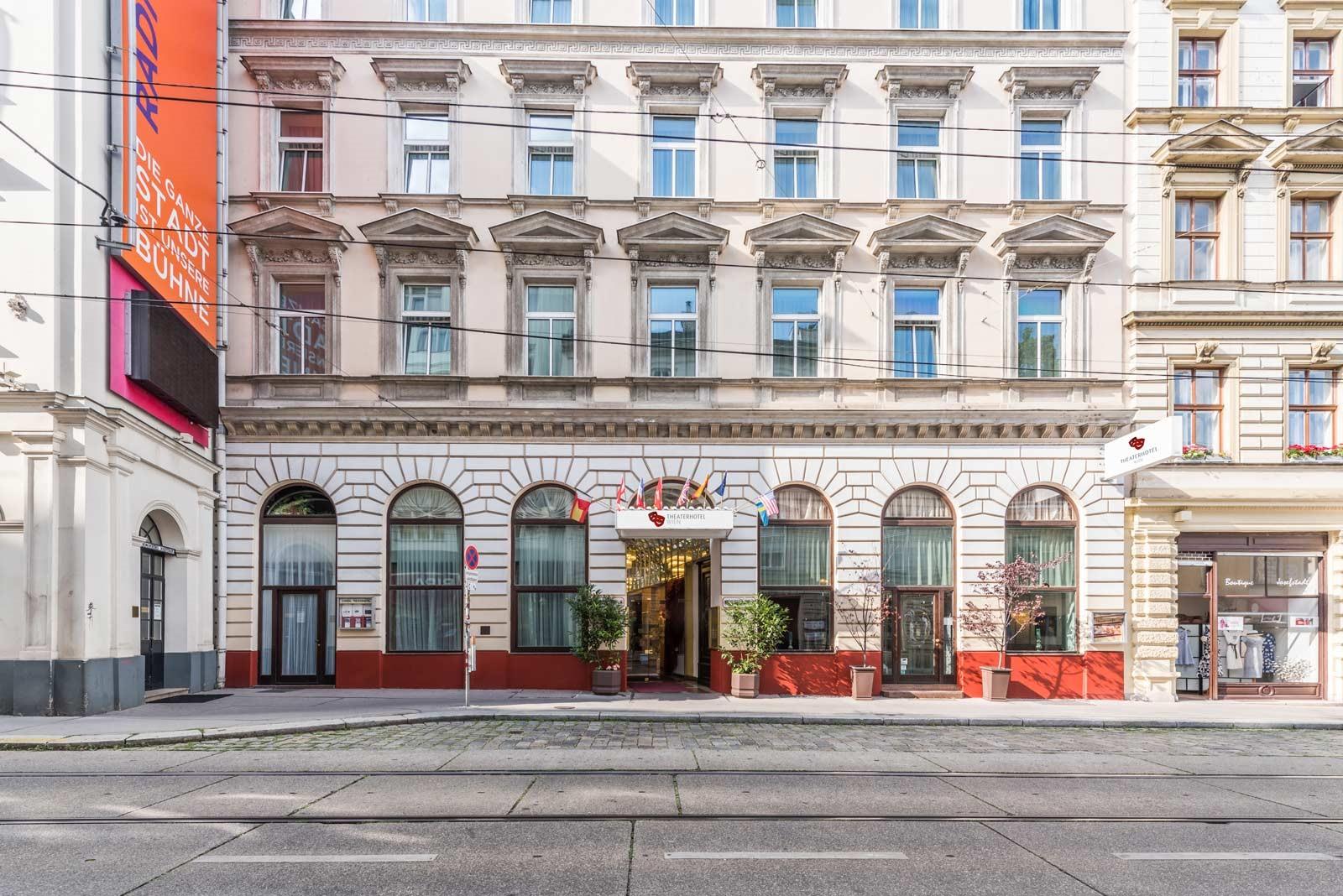 Theaterhotel &