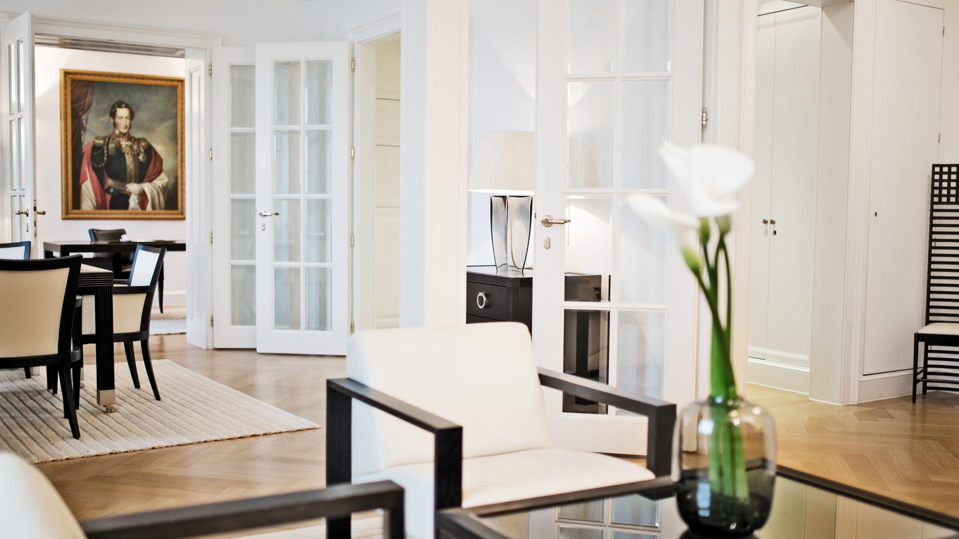 Palais Coburg 5*