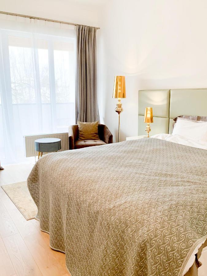 Luxury Suburb House - Bright, Quiet, Beautiful Holiday home