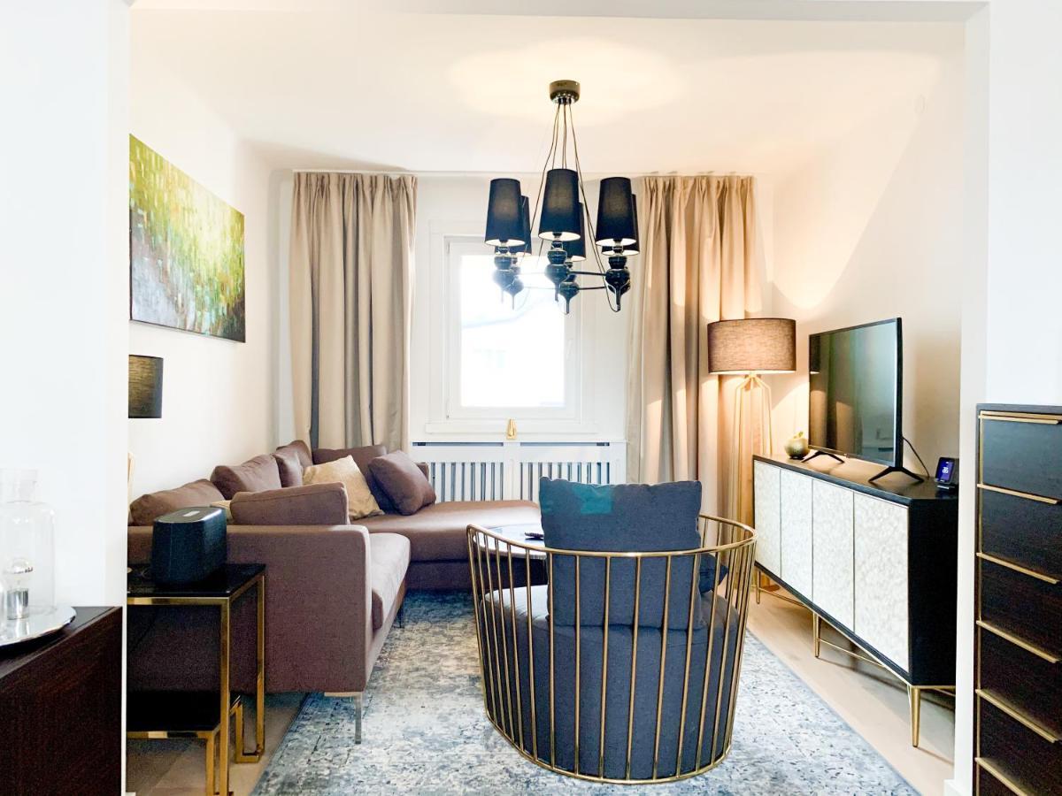 Holiday home Luxury Suburb House - Bright, Quiet, Beautiful *
