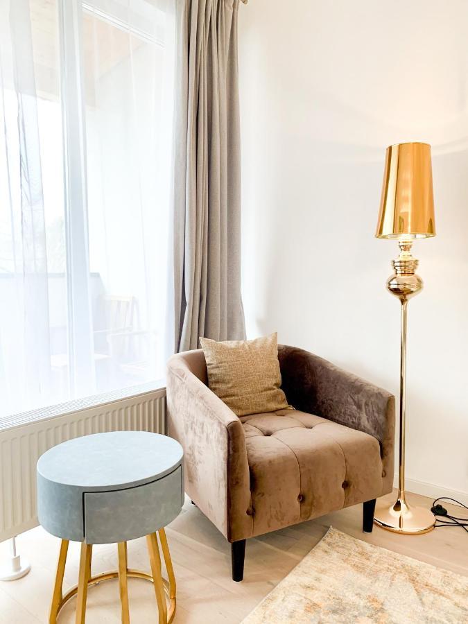 Luxury Suburb House - Bright, Quiet, Beautiful Holiday home