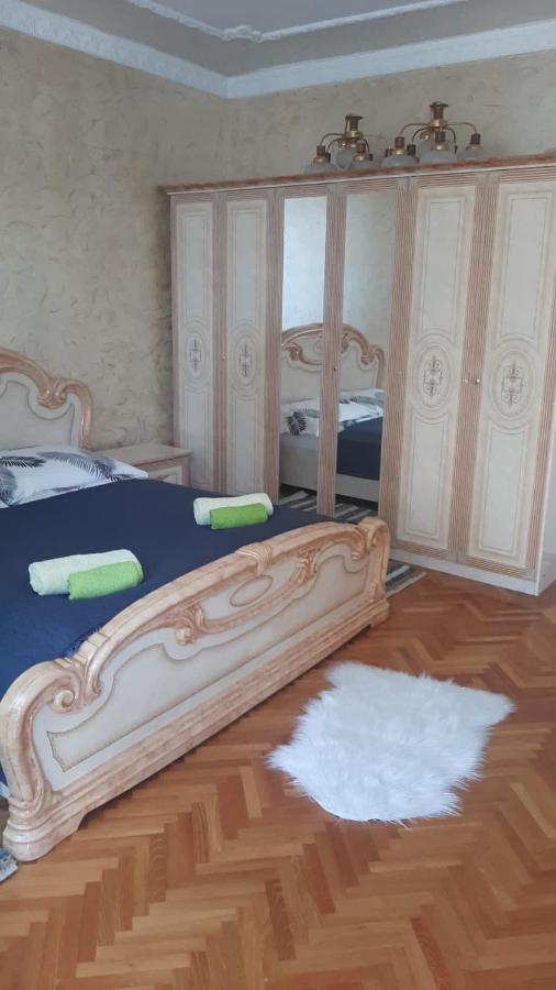 Arbeiterquartiere In Donaustadt Mit Gemeinschaftskuche Und Bad - Hacklerzimmer Homestay *