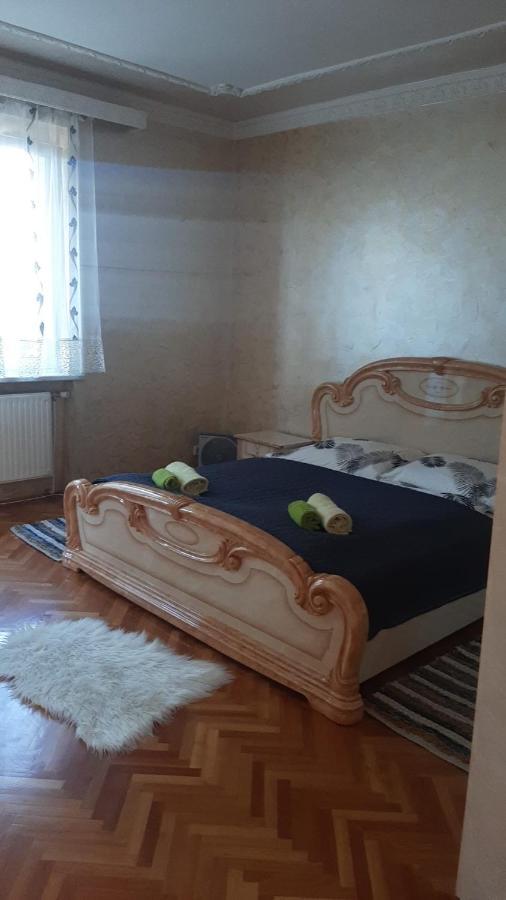 Homestay Arbeiterquartiere In Donaustadt Mit Gemeinschaftskuche Und Bad - Hacklerzimmer *