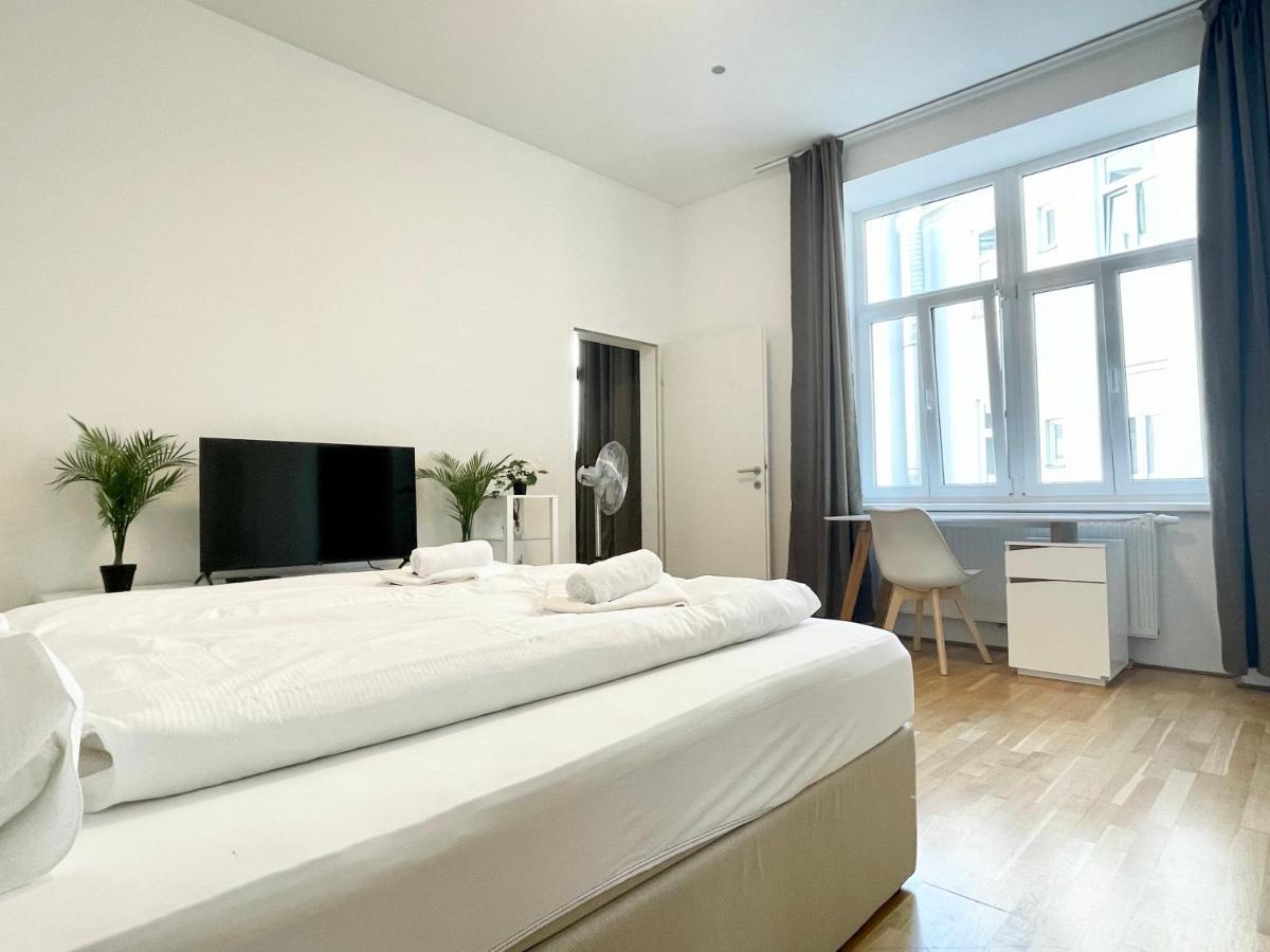 Cosy At Famous Kutschkermarkt Apartment *