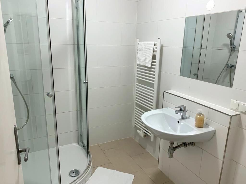 Apartment D & S