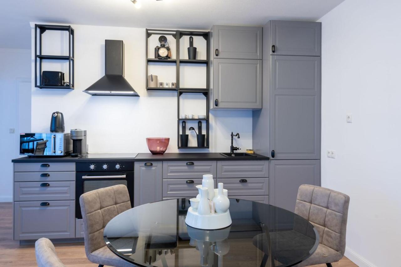 Designer Apartment *