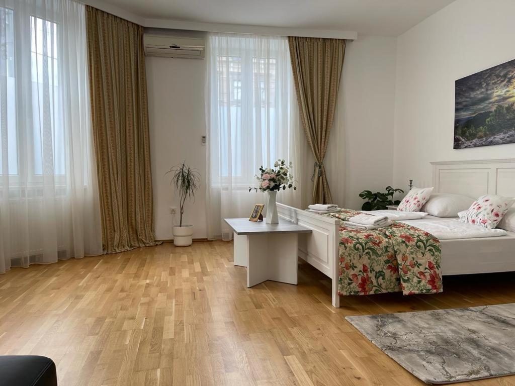Apartment 1 Vienna