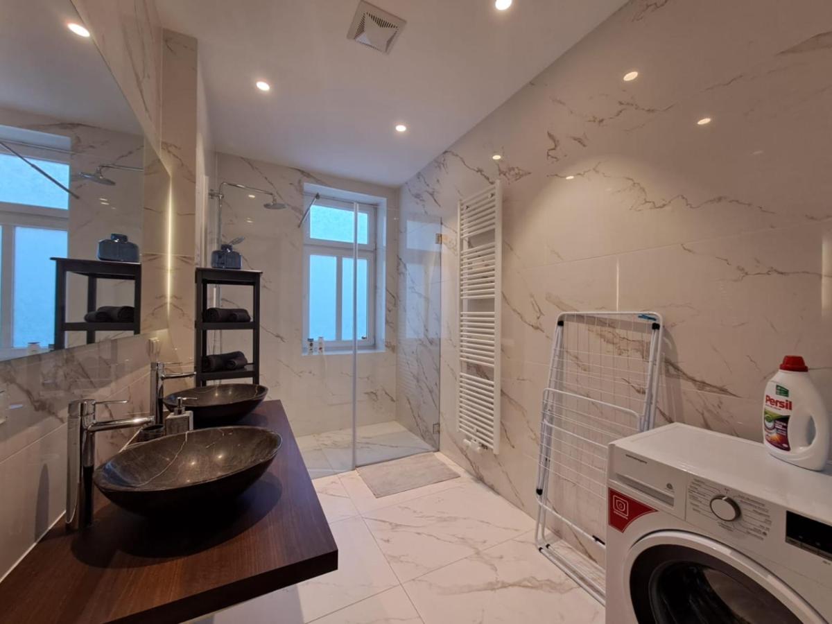 Design Sg4 * Vienna
