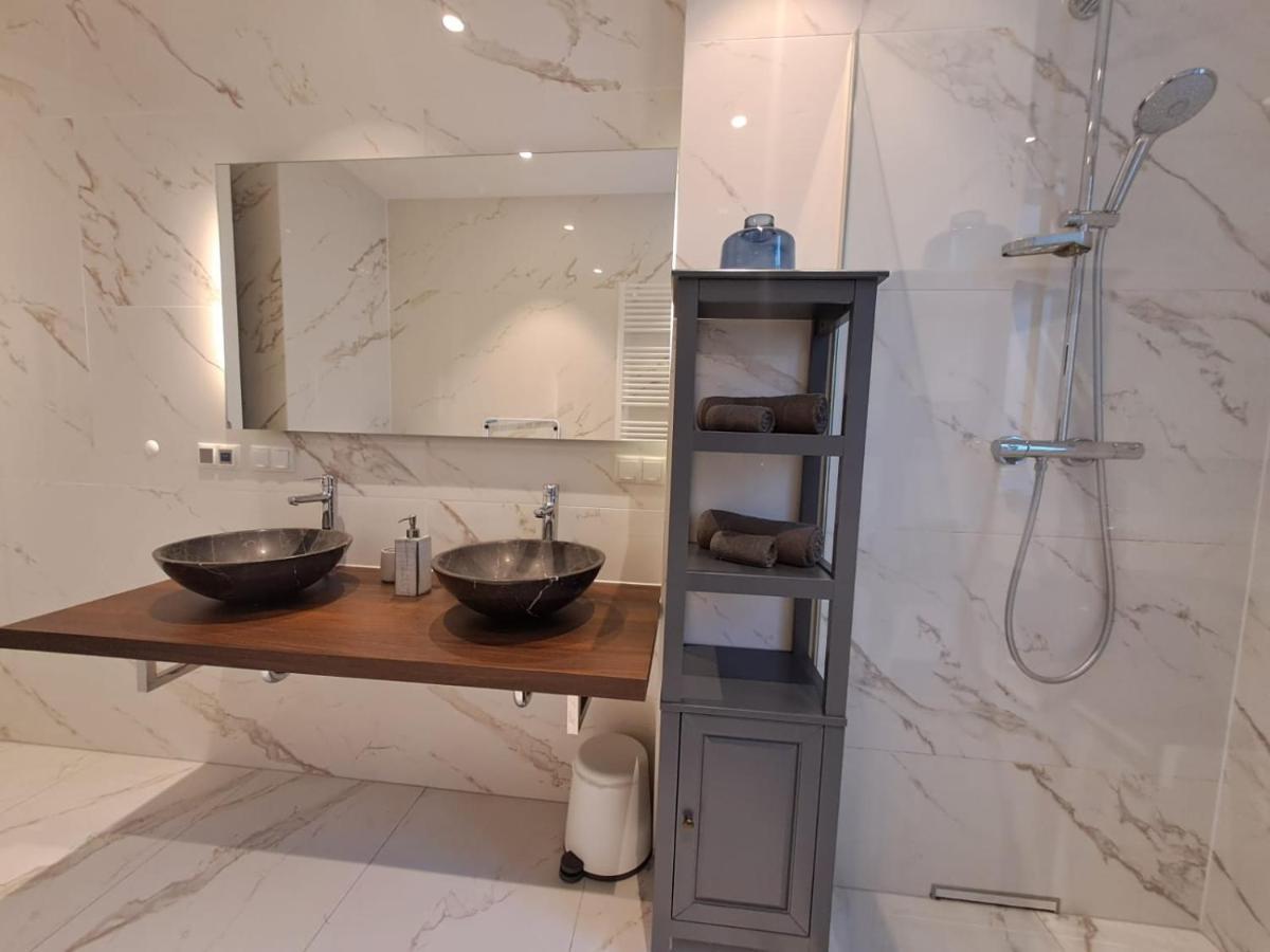 Apartment Design Sg4 *