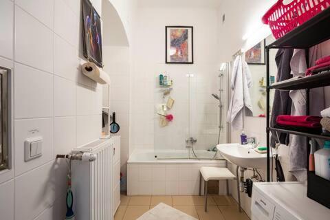 Fro-media - - Backside - Community Space -
