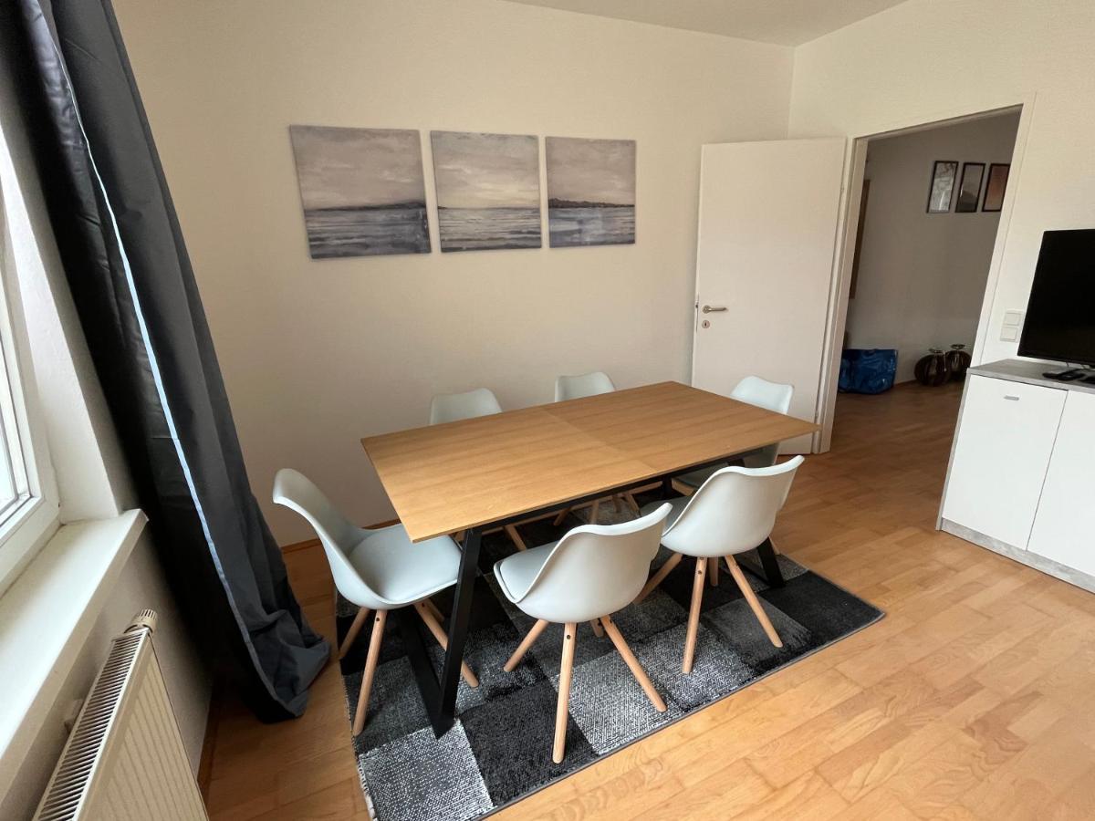 Cool Schonbrunn Apt 2br