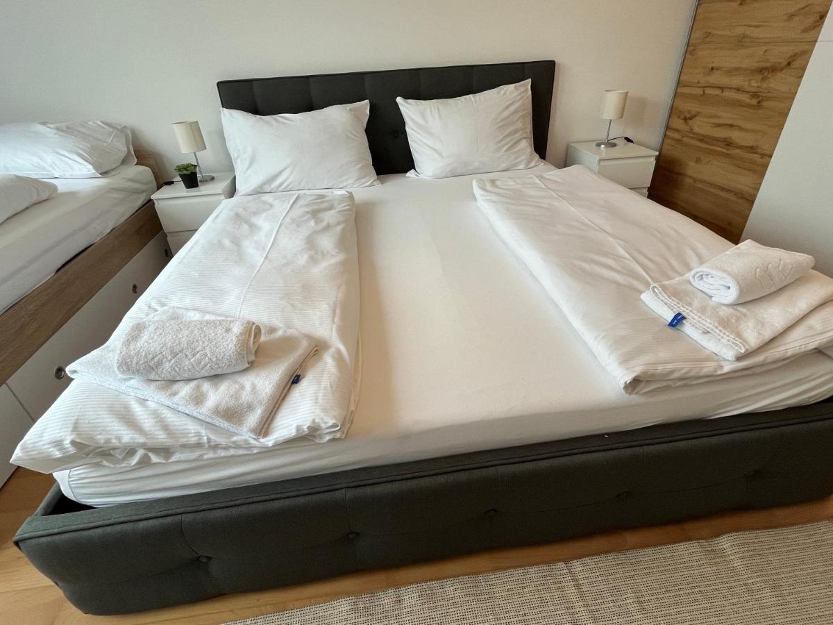 Cool Schonbrunn Apt 2br Vienna