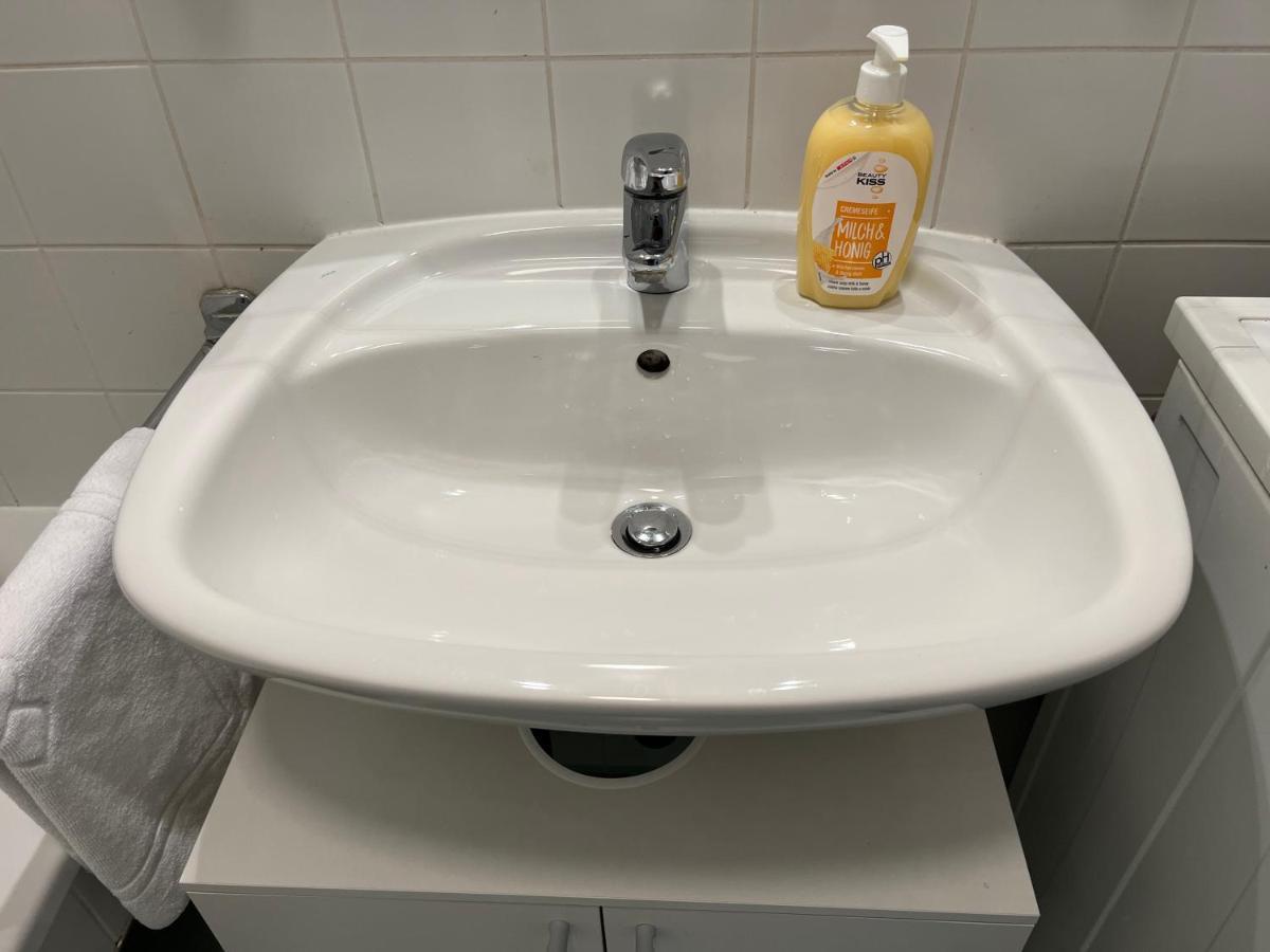 Apartment Cool Schonbrunn Apt 2br Vienna
