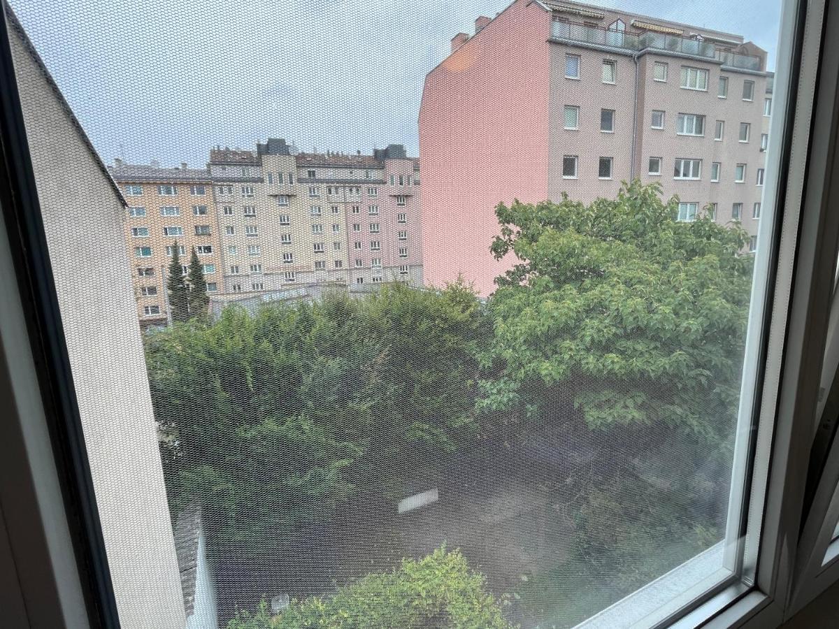 Cool Schonbrunn Apt 2br Vienna