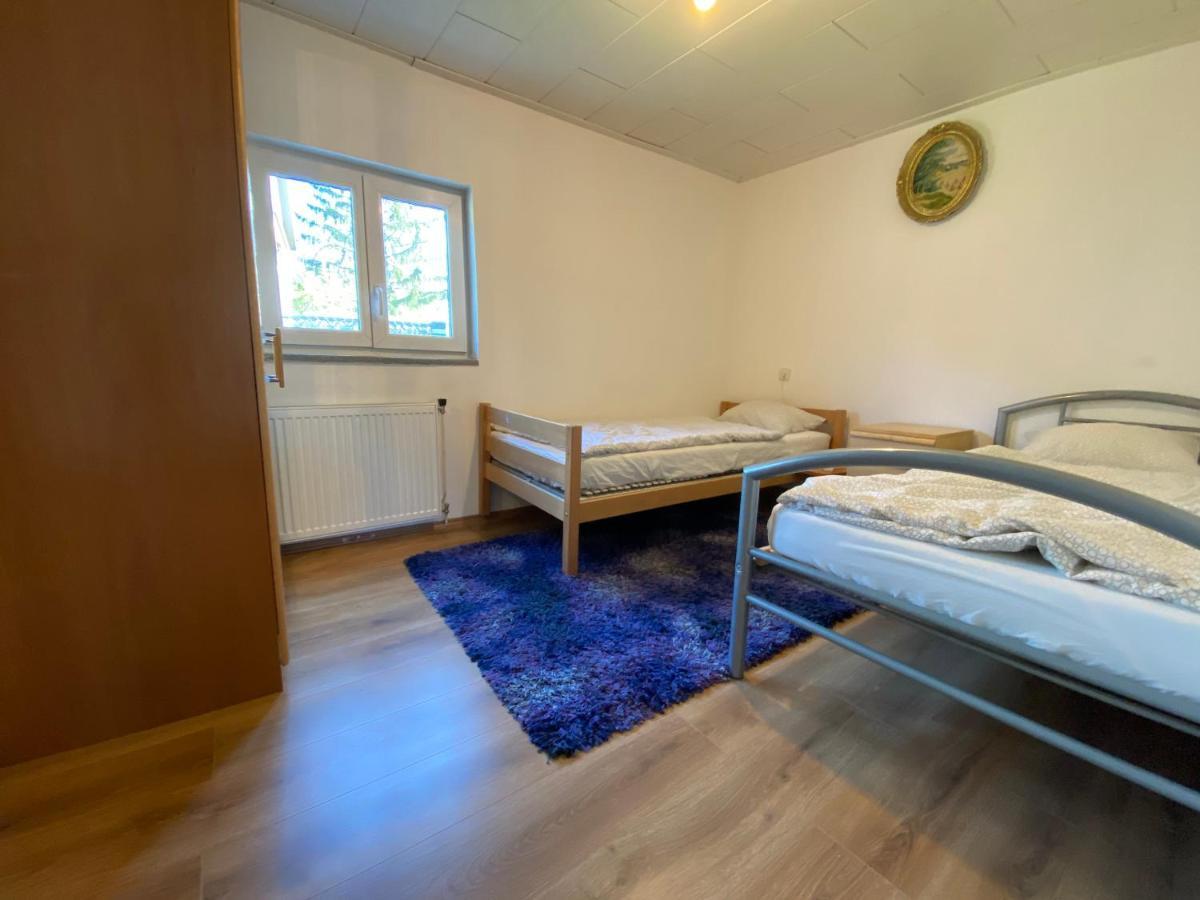 Lovely House Next To River - Free Parking - Big Garden *