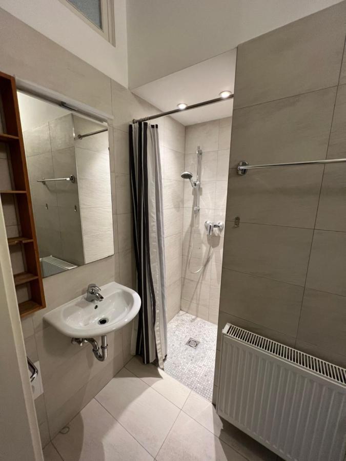 Apartment Quiet And Cozy In The Center Wien